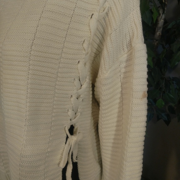 Side Split Lace Up Sweater - Picture 3 of 6
